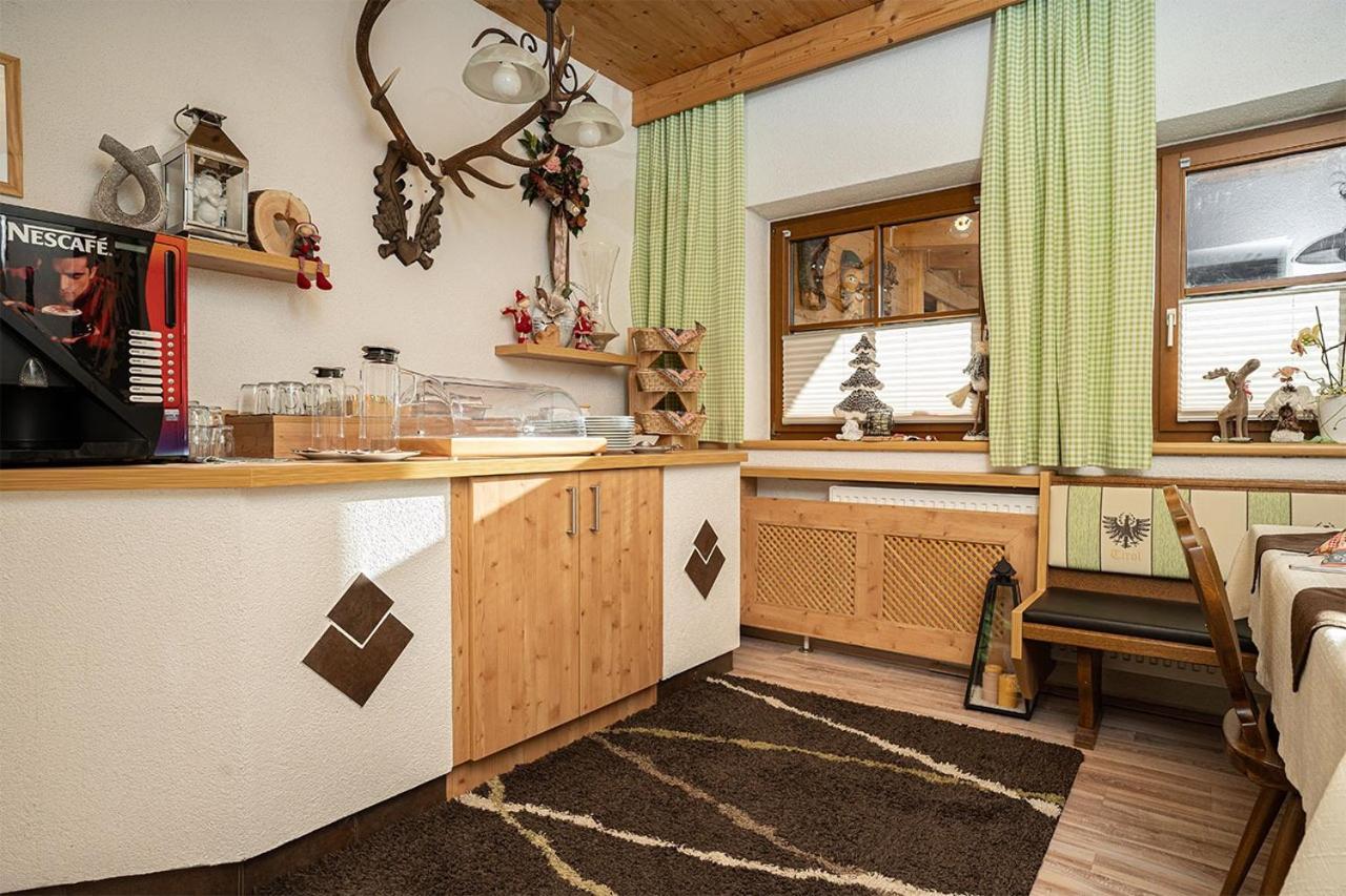 Pension Berggeist Зёльден Экстерьер фото