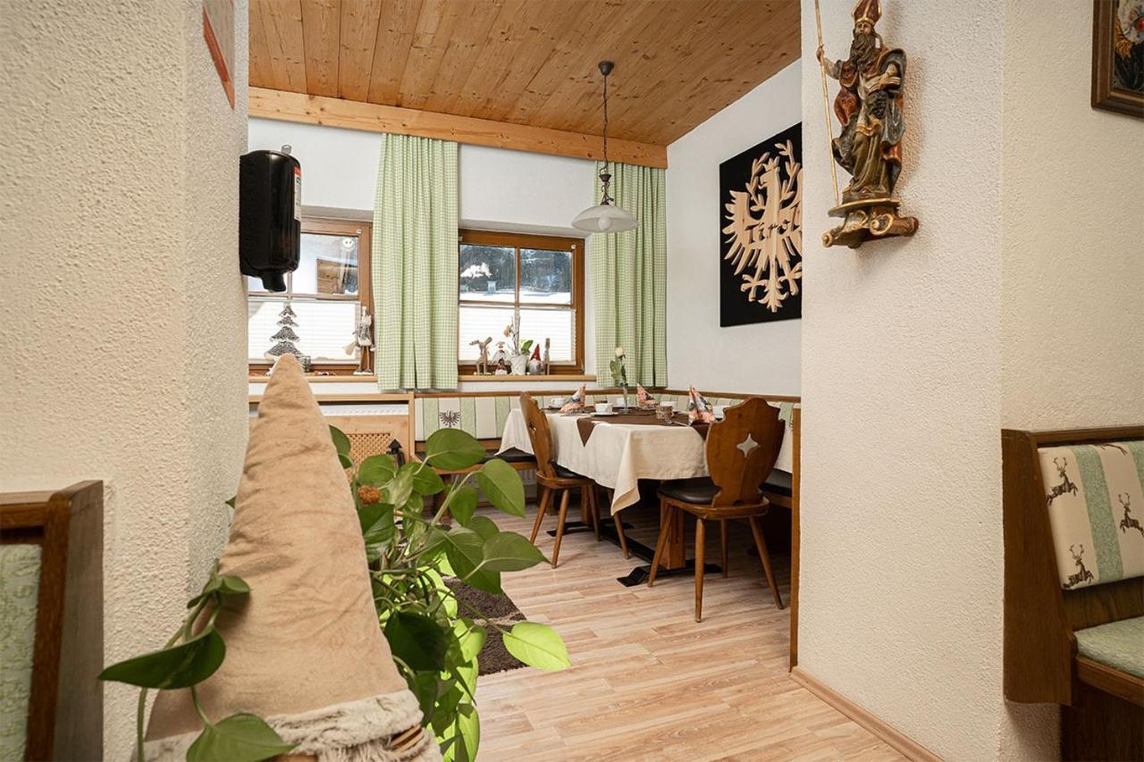 Pension Berggeist Зёльден Экстерьер фото