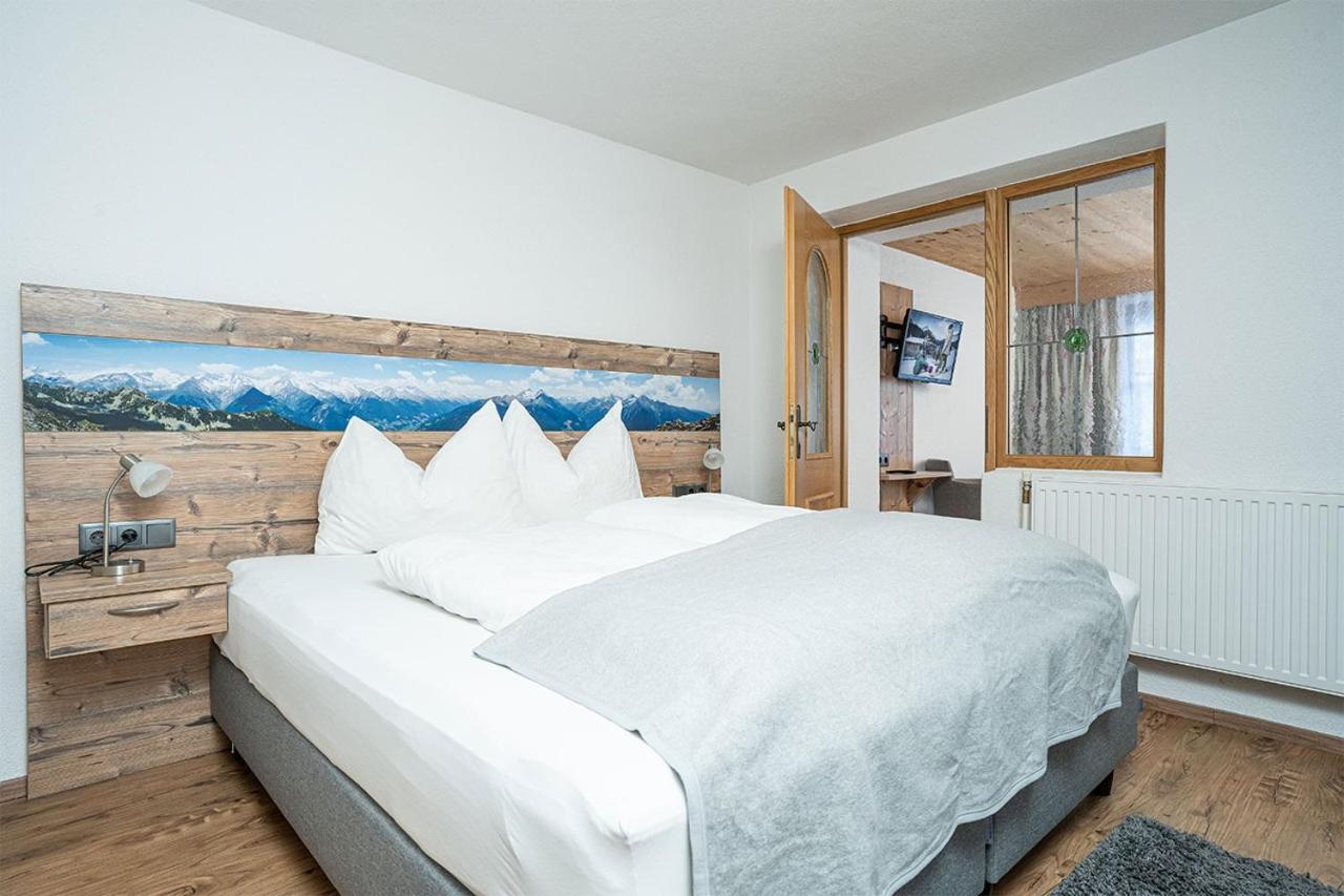 Pension Berggeist Зёльден Экстерьер фото