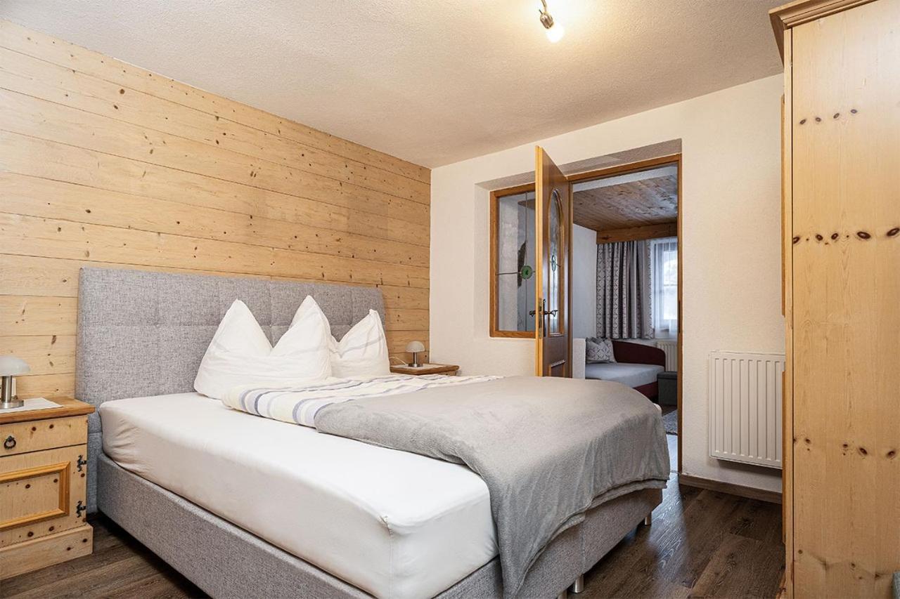 Pension Berggeist Зёльден Экстерьер фото